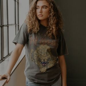 Def Leppard Pyromania Concert Tee Size Small